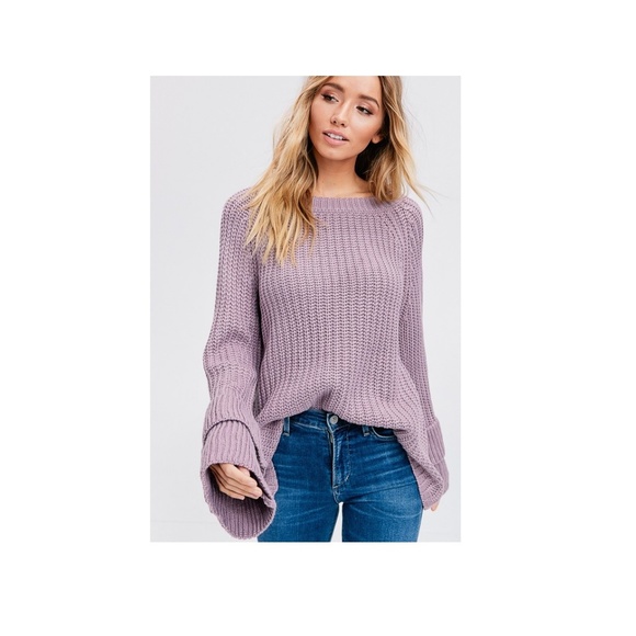 NWT PREMIUM KNIT Layered Bell Sleeve Sweater S/M - Picture 4 of 8